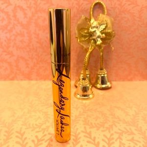 SOLD Charlotte Tilbury Legendary Lashes Mascara